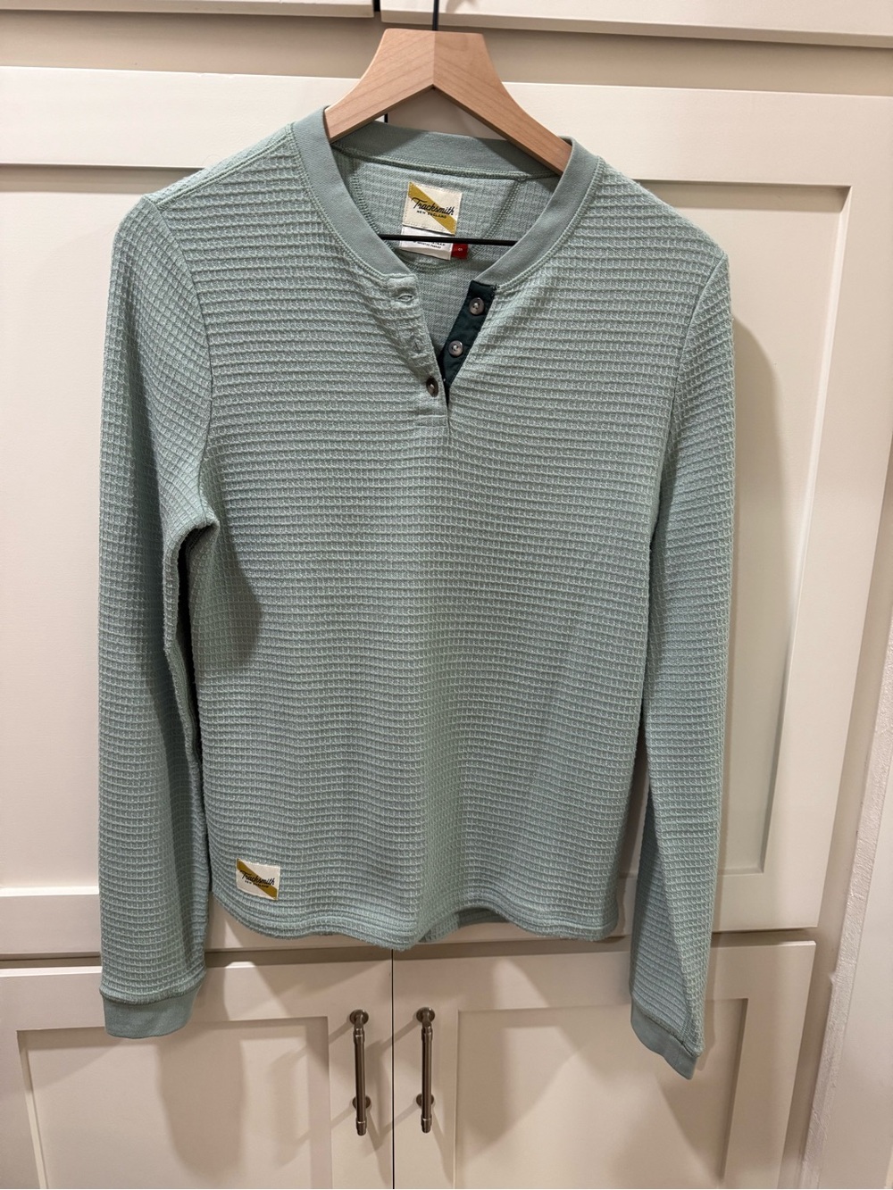 Tracksmith women’s fells Henley